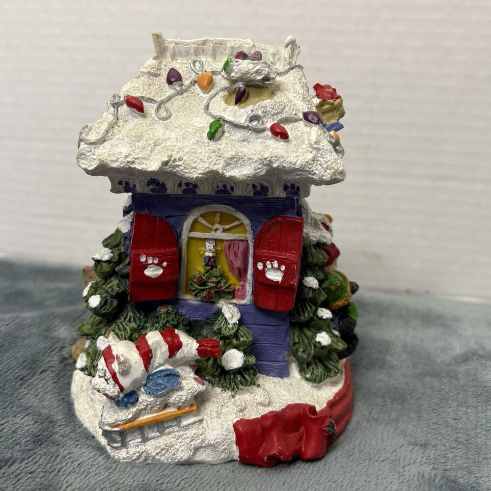 IT'S A PURRFECT SEASON Christmas Holiday Resin House 5.5" Tall x 4" Wide - Picture 5 of 16